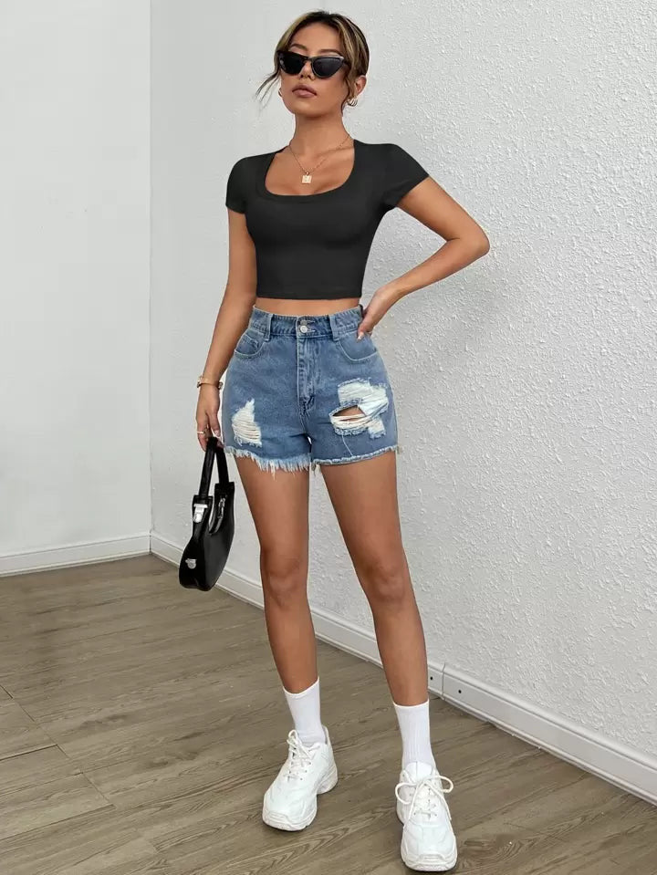 Scoop Neck Crop