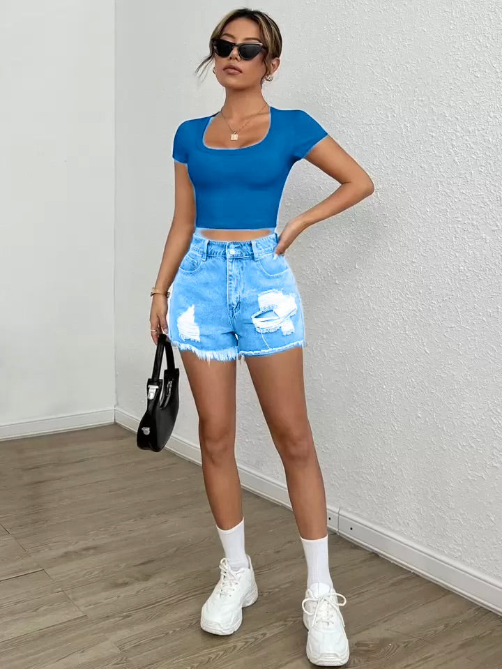 Scoop Neck Crop