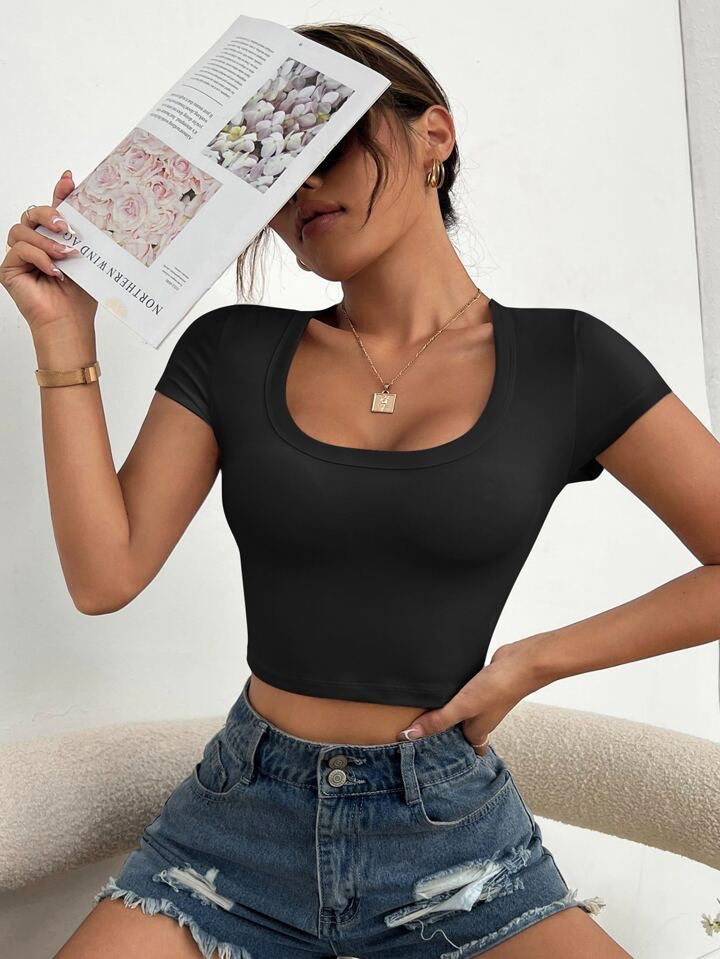 Scoop Neck Crop